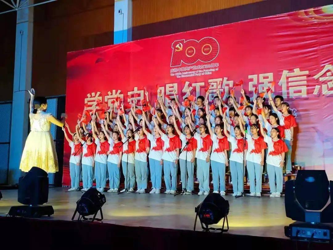 改色车辆膜领克，广州南沙全车改色贴膜沙漠黄领克03排行榜